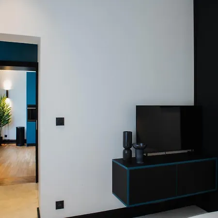 & Отель типа 