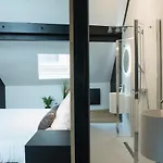 & Bed & Breakfast